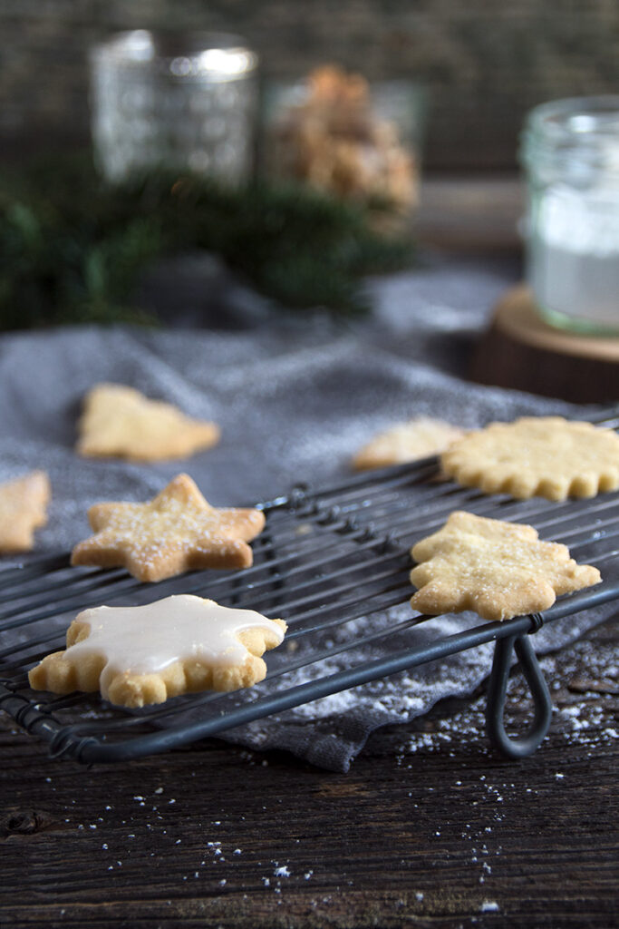 Rezept für weihnachtliche Butterplätzchen