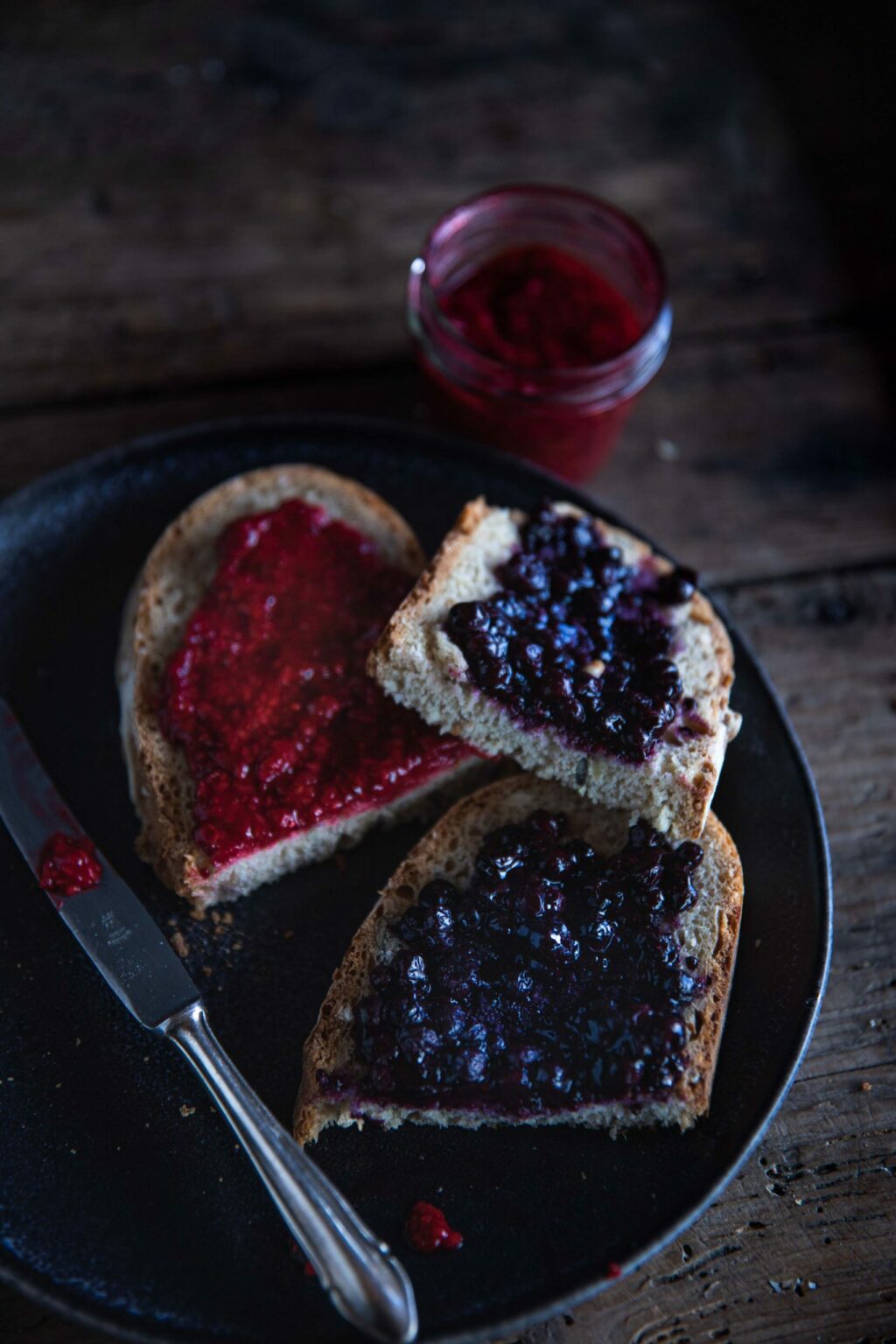 Mischbrot und einfache TK-Beeren Marmelade - Teigliebe