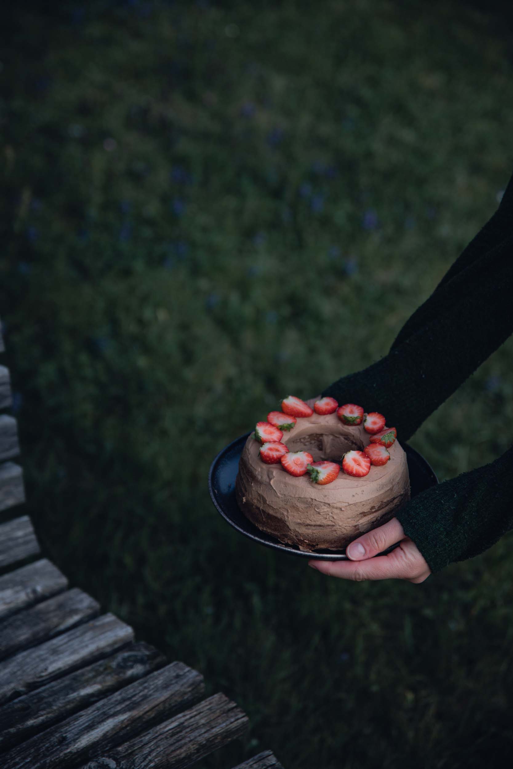 Schoko Nougat Torte mit Erdbeeren