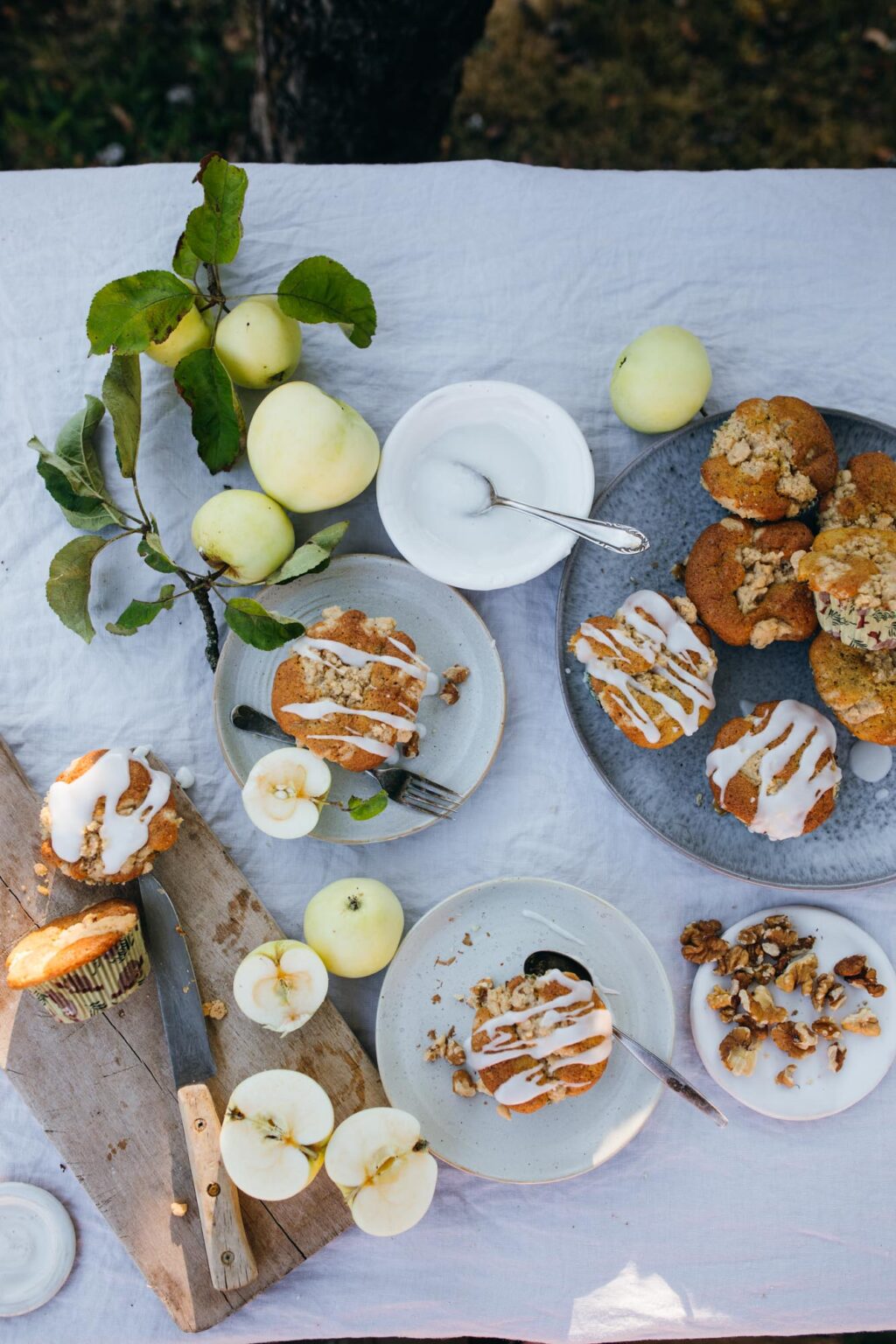 Apfel Walnuss Muffins - Teigliebe